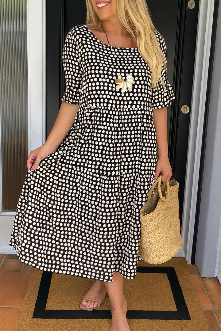 Lea – Točkasta boho elegancija