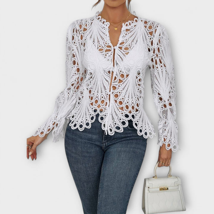 Malina – Elegantna Čipkasta Bluza