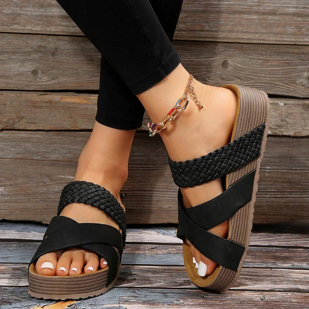 Nikki - Modne ortopedske sandale